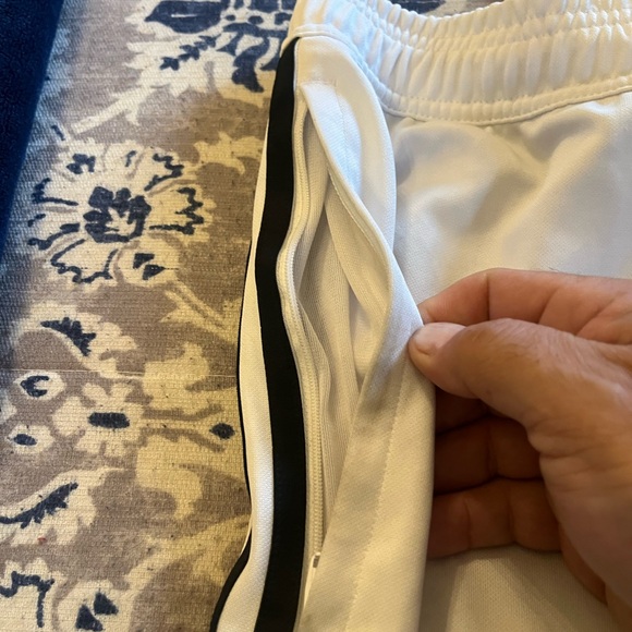 New Adidas Climate Control Running Pants size medium…white. Very Comfortable! - Picture 7 of 9